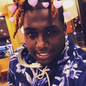 Meet your Posher, Tay